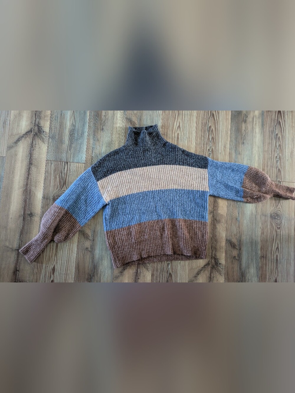 HYFVE Chunky Knit Colorblock Turtleneck Pullover Sweater Small